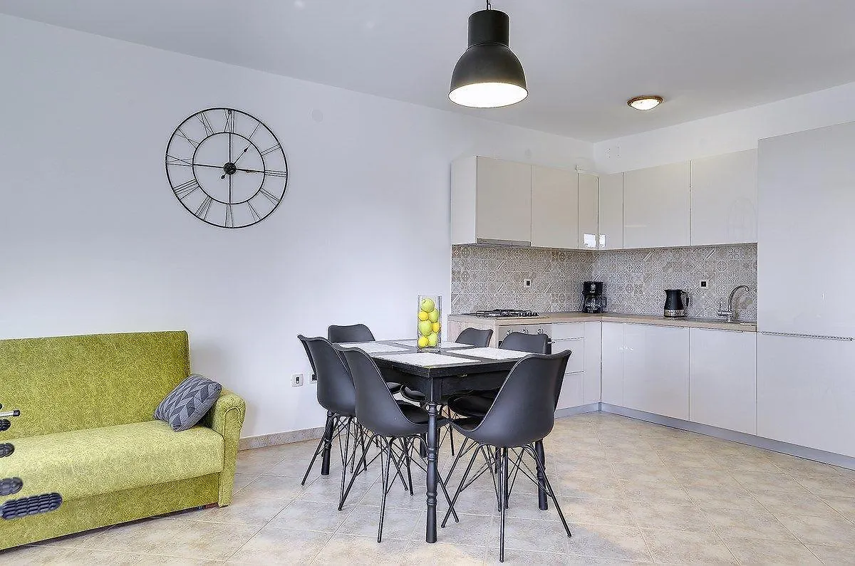 Apartment Falu Štinjan